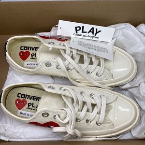 Converse Comme des Garcons Play Milk/White/High Risk Red low sneakers